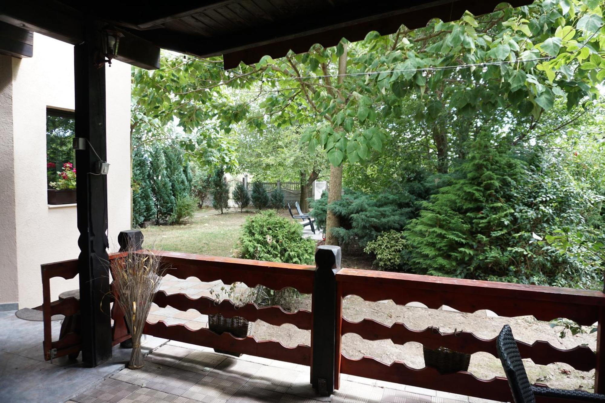 Villa Hanna'S Garden - Mintia 外观 照片