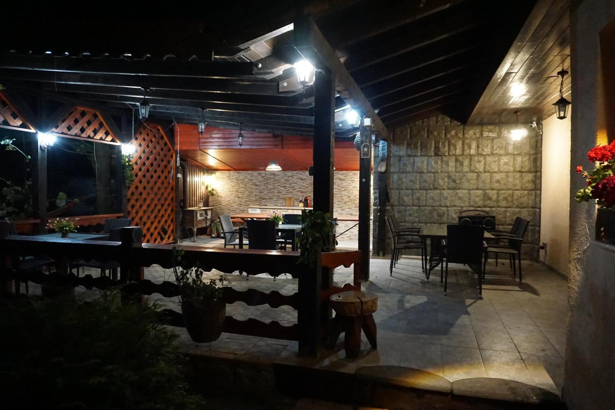 Villa Hanna'S Garden - Mintia 外观 照片