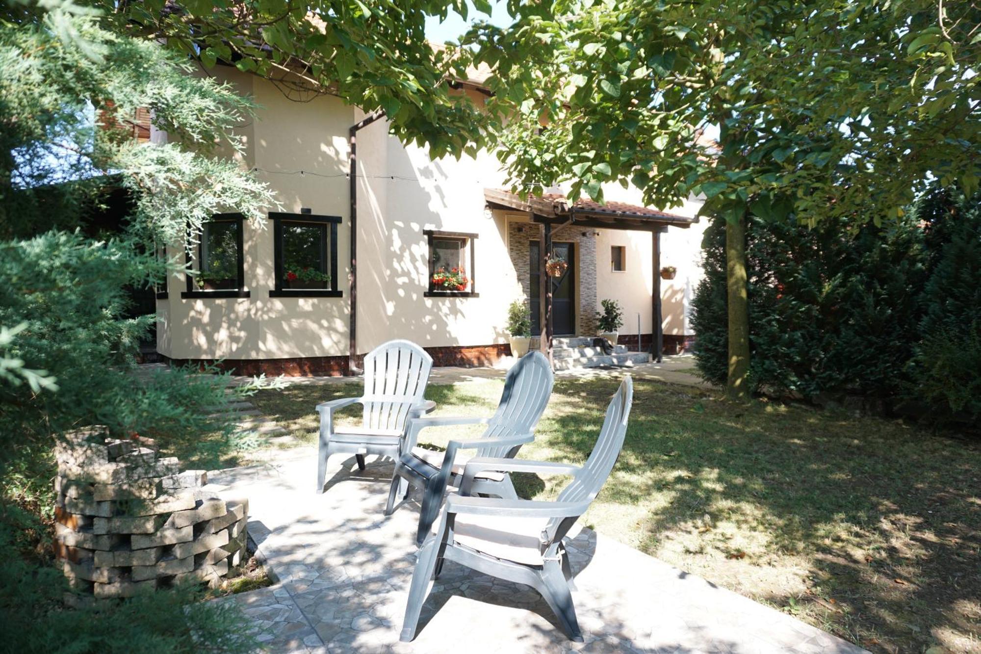 Villa Hanna'S Garden - Mintia 外观 照片
